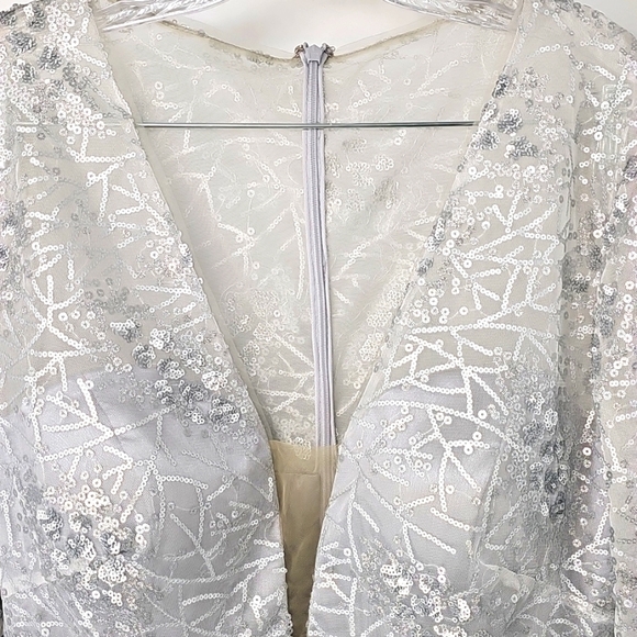 COLORS Silver Sequin Corsette Top Deep V-neck Tulle Slip Fit & Flare Dress Sz:14 - Picture 4 of 17